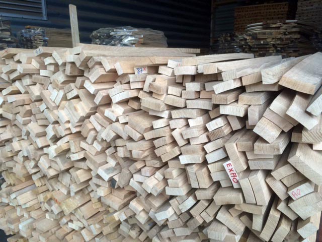 02 Unprocessed wood staves
